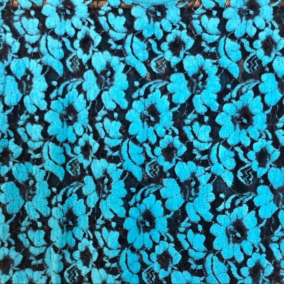 TATYANA short sleeve blue floral sweater with mesh - Picture 4 of 7